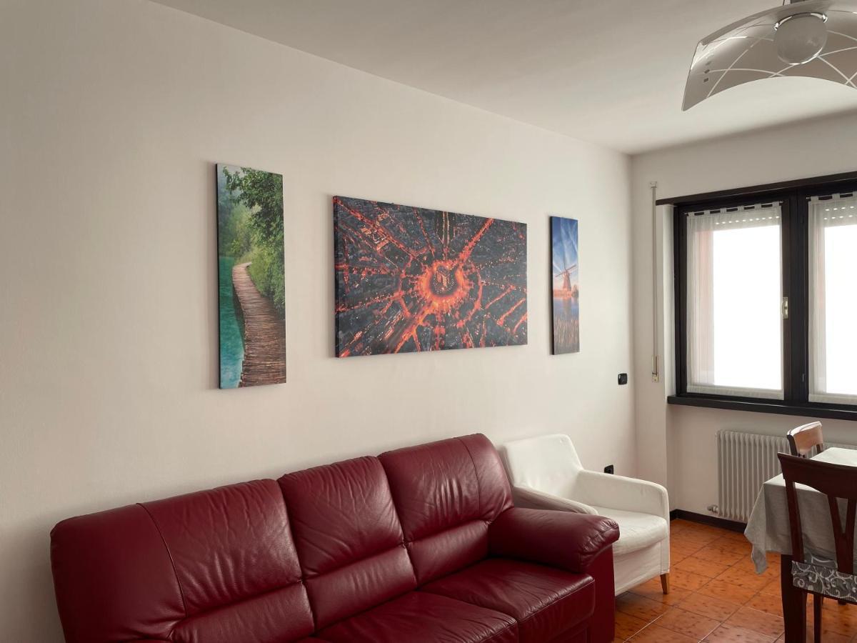 Appartamento Spazioso Con 3 Camere Da Letto Riva del Garda Buitenkant foto