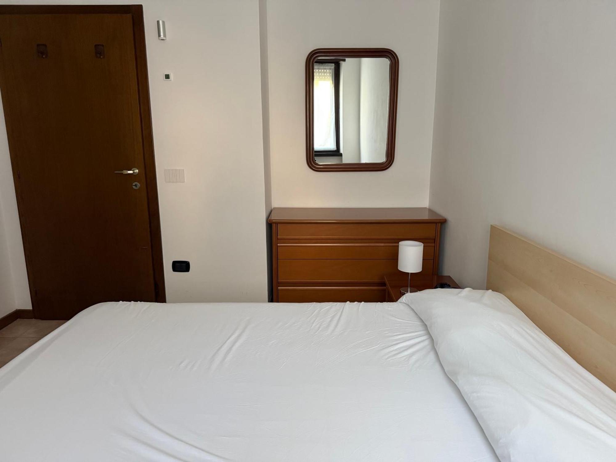Appartamento Spazioso Con 3 Camere Da Letto Riva del Garda Buitenkant foto